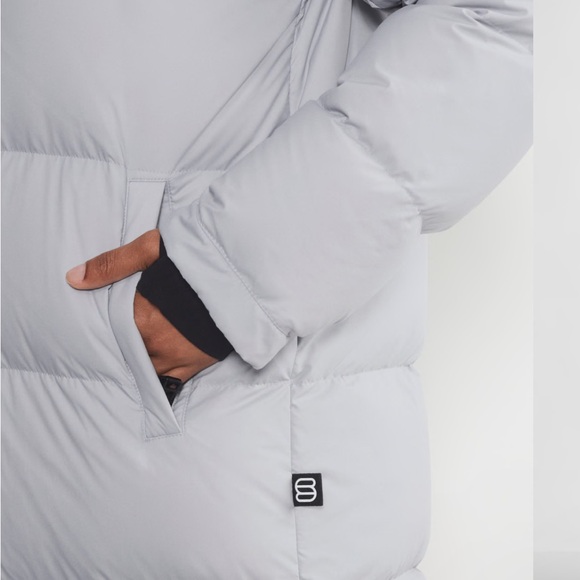 Aritzia Gray Puffer Jacket - Picture 8 of 16